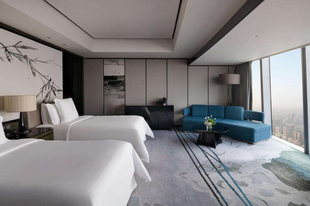 Four Seasons 5* Guangzhou