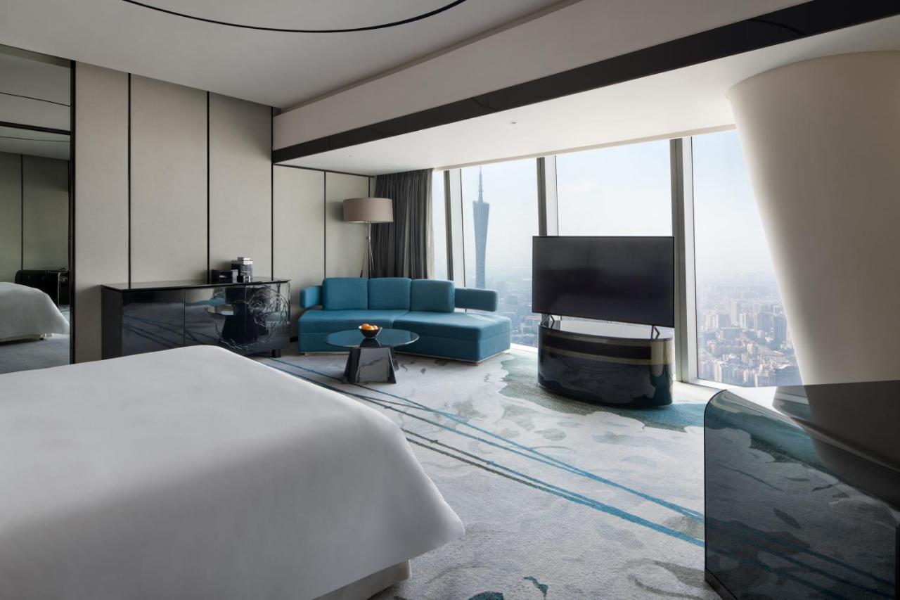 Hotel Four Seasons 5*